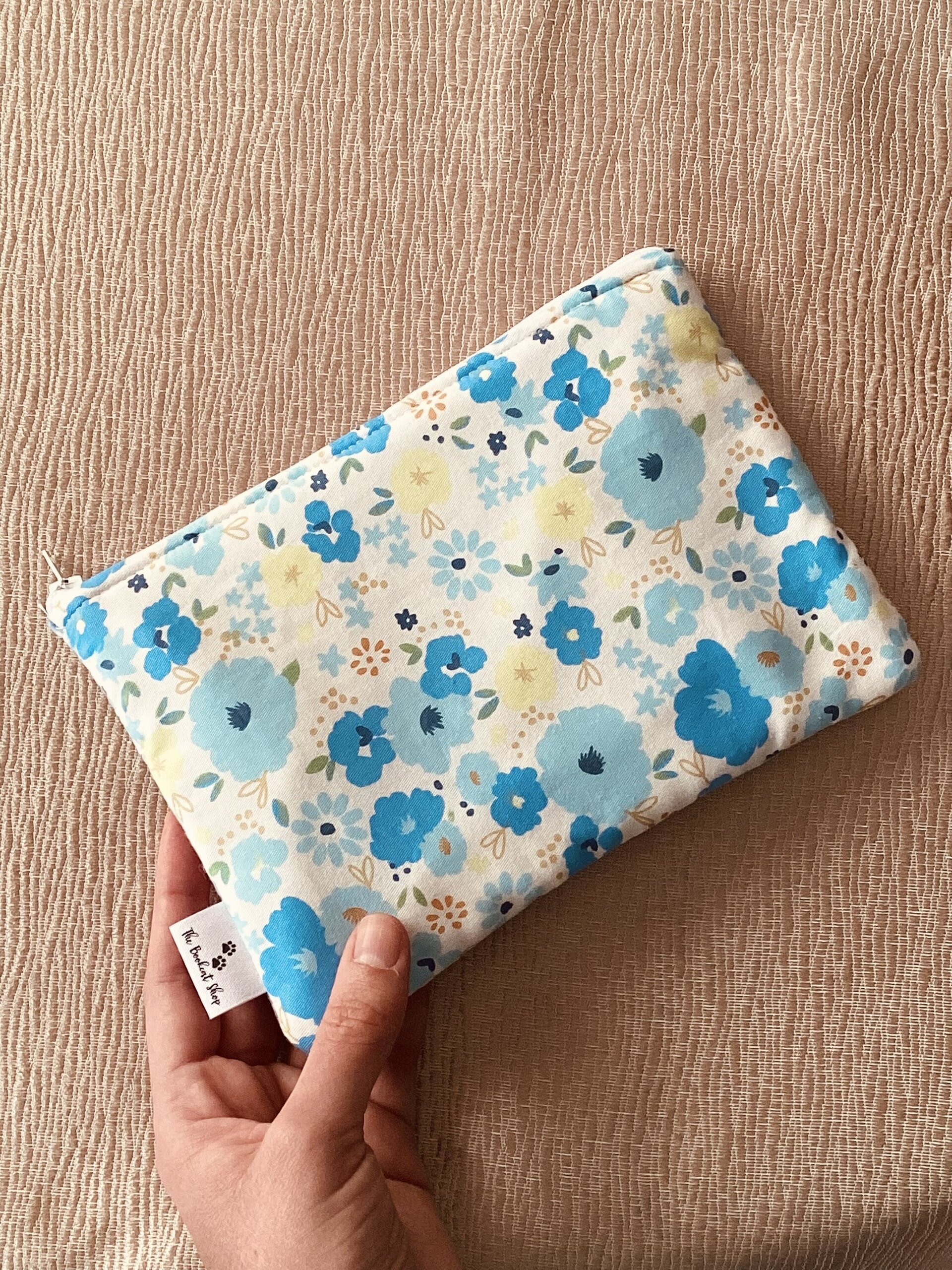 Estuche de tela azul - Diseño práctico y versátil para el día a día - 4