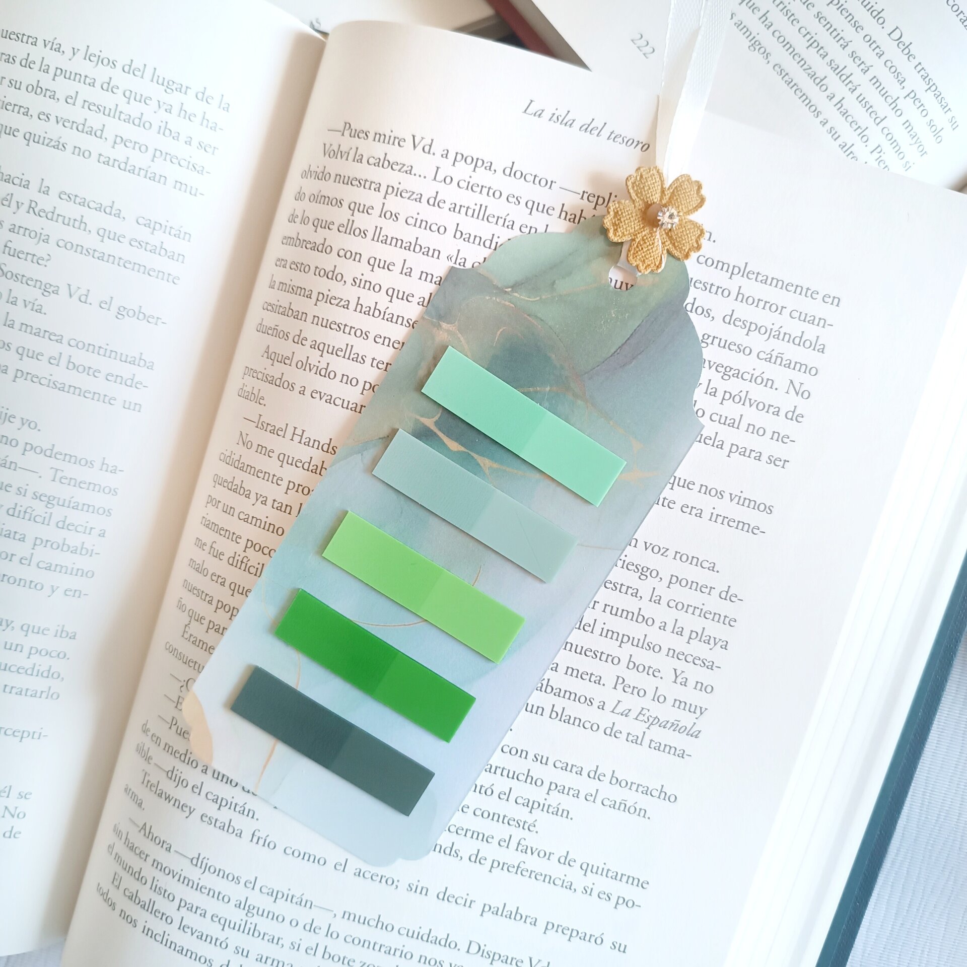 Marcapáginas con post-its - Diseño funcional y colorido a juego con tus libros - 24