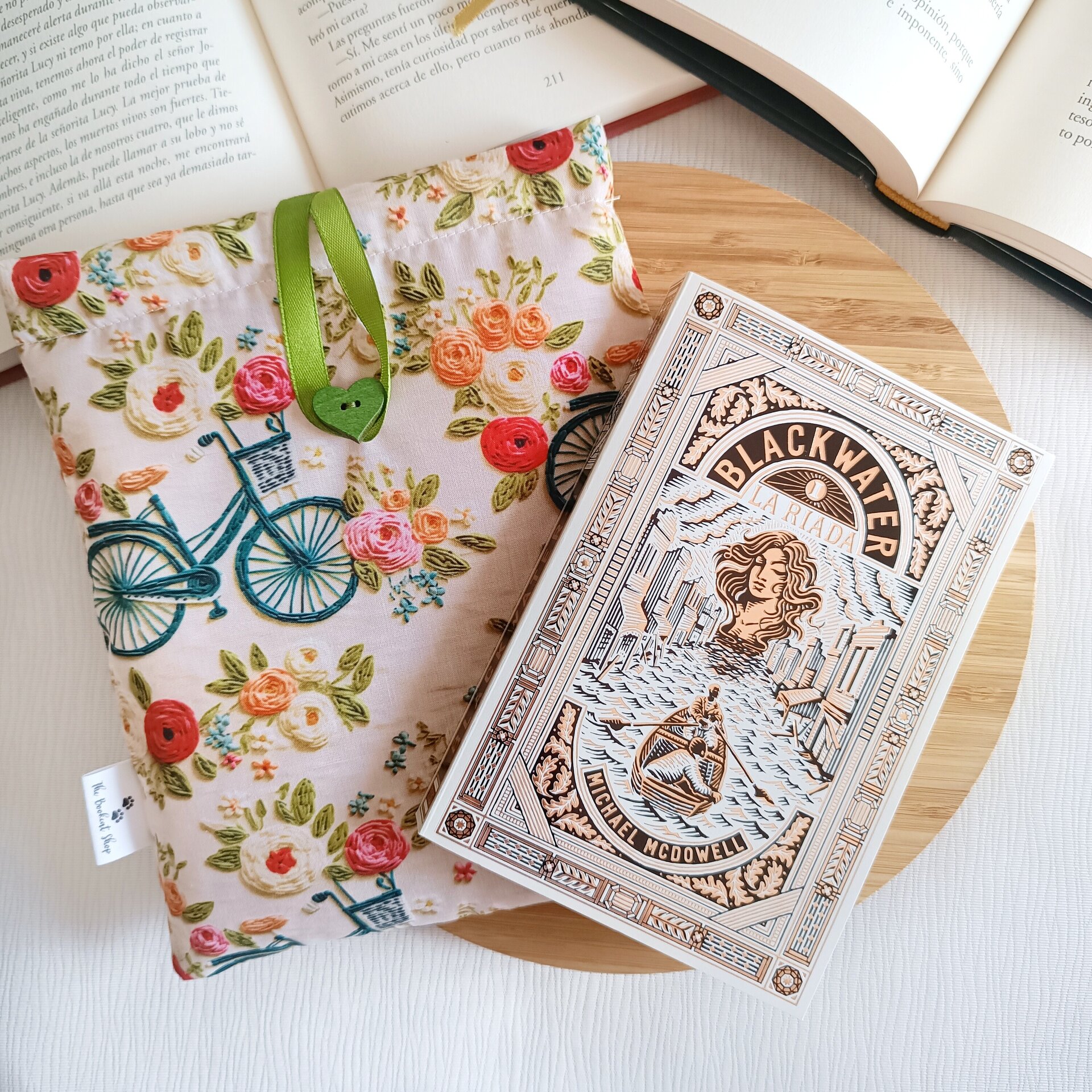 Funda de libro - Motivos florales y bicicletas con efecto bordado - 4