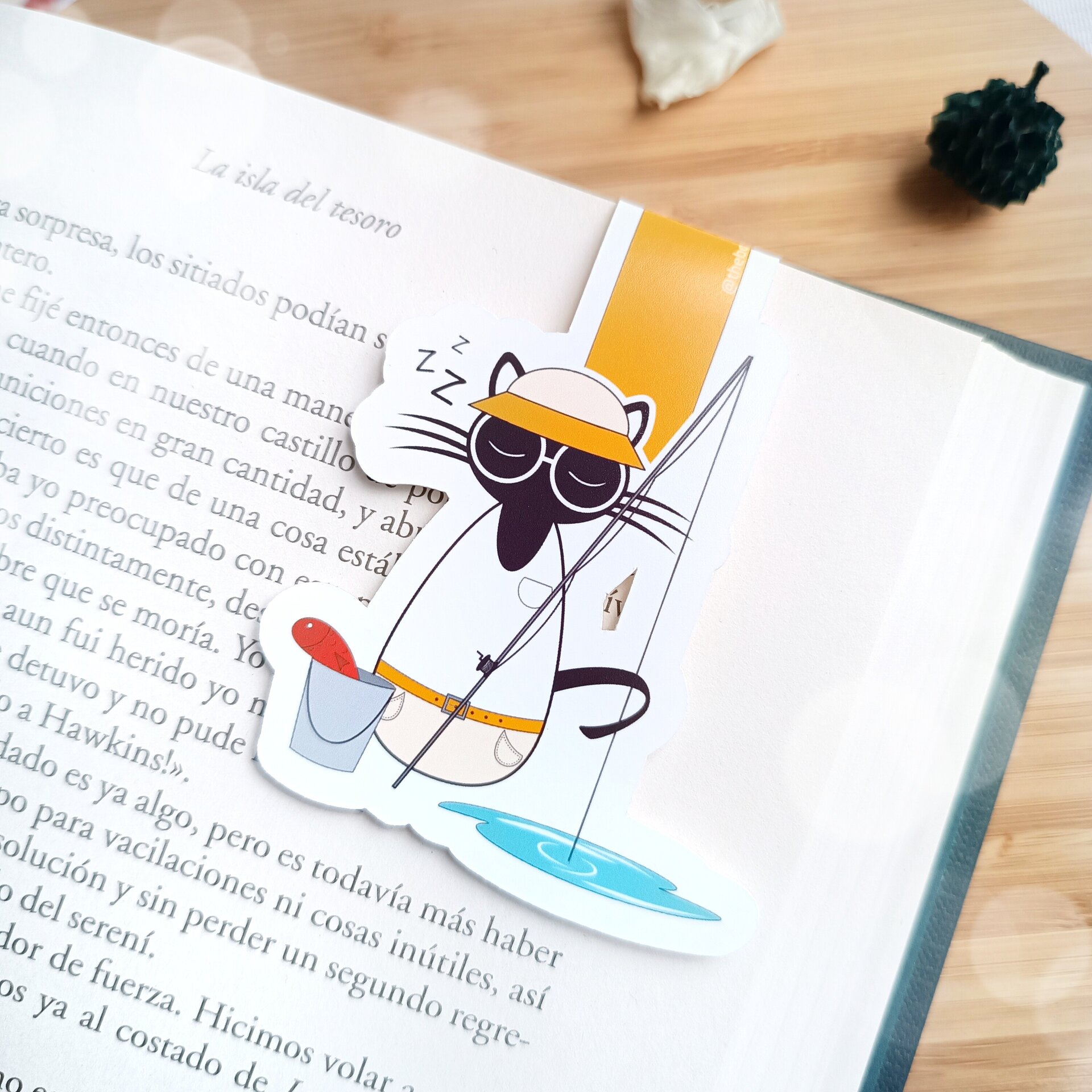 Lectura, sol y gatitas pin-up - Marcadores magnéticos para un verano muy bookcat - 8