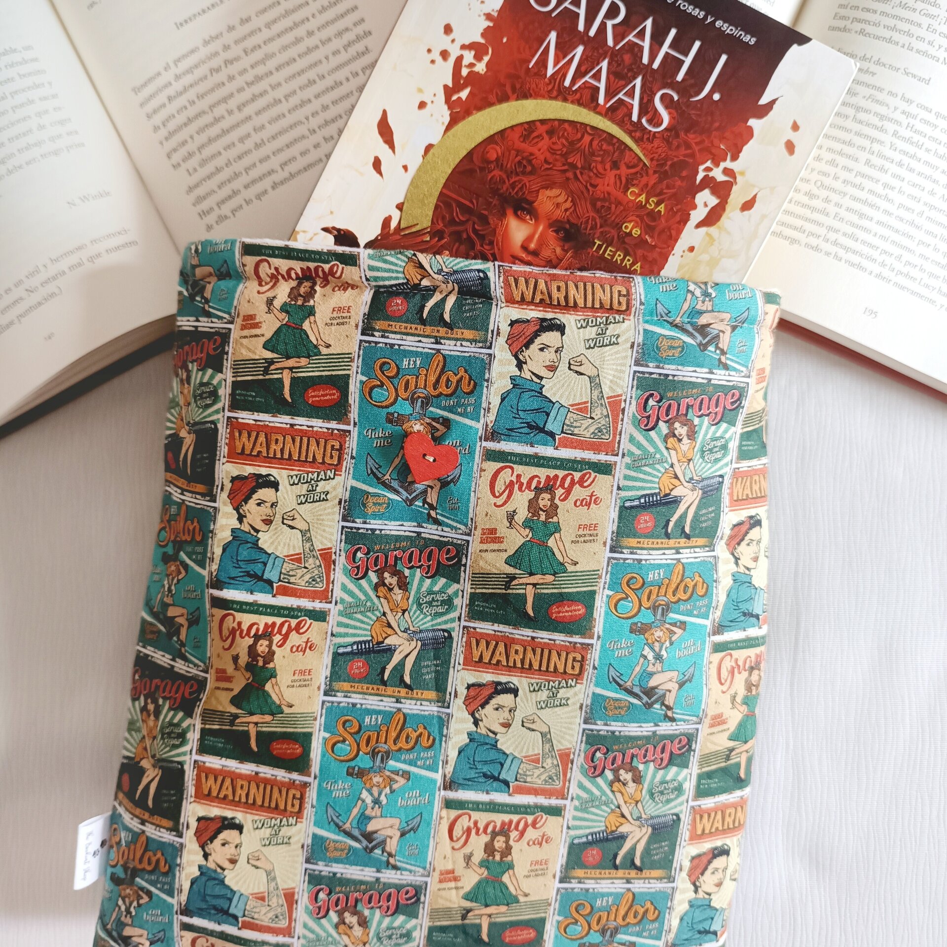 Funda de libro - Estilo pin-up vintage para un toque retro - 5