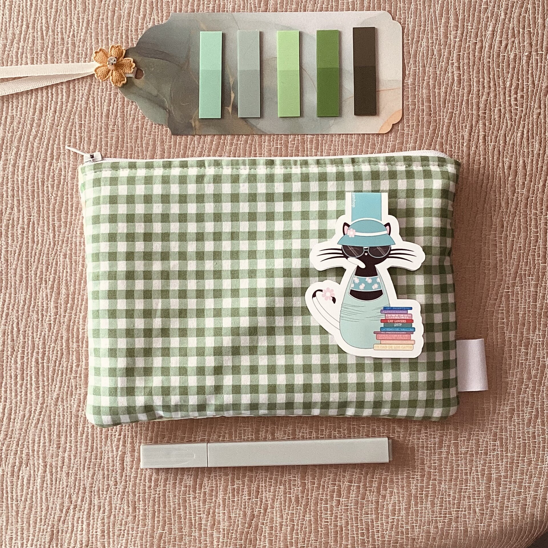 Estuche multiusos verde - Estilo único con tela de calidad - 2