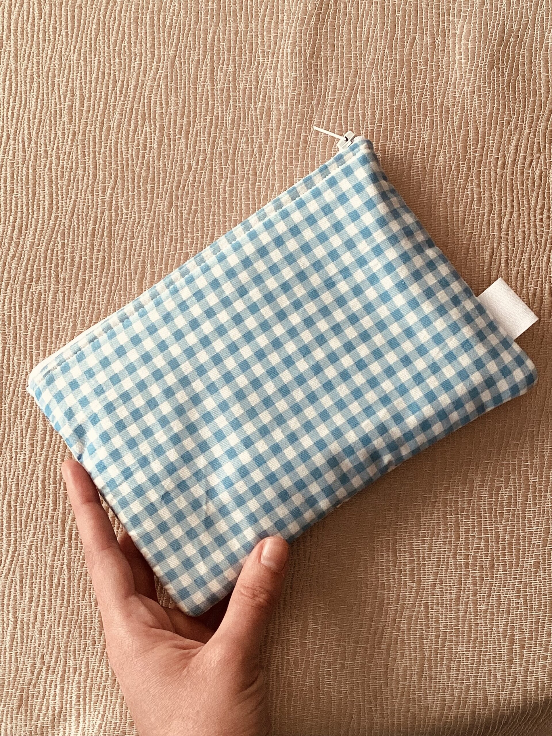 Estuche de tela azul - Diseño práctico y versátil para el día a día - 3