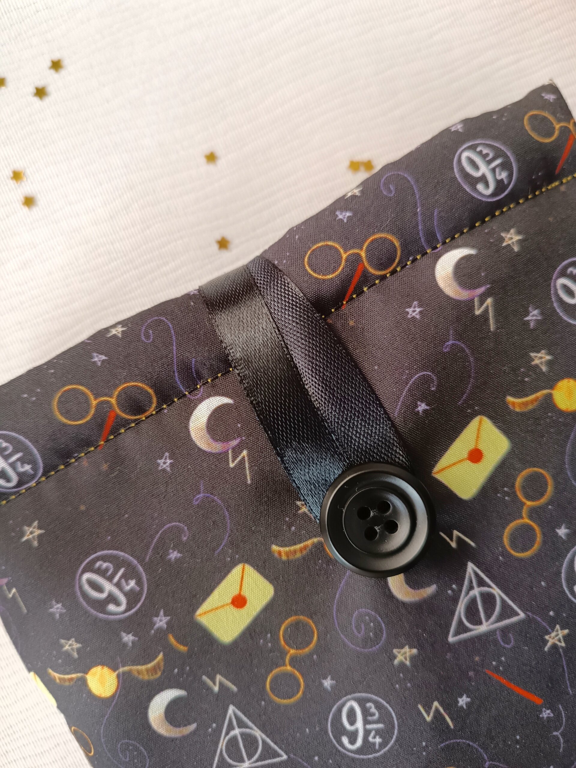 Funda mágica - Protección con estilo Hogwarts - 2