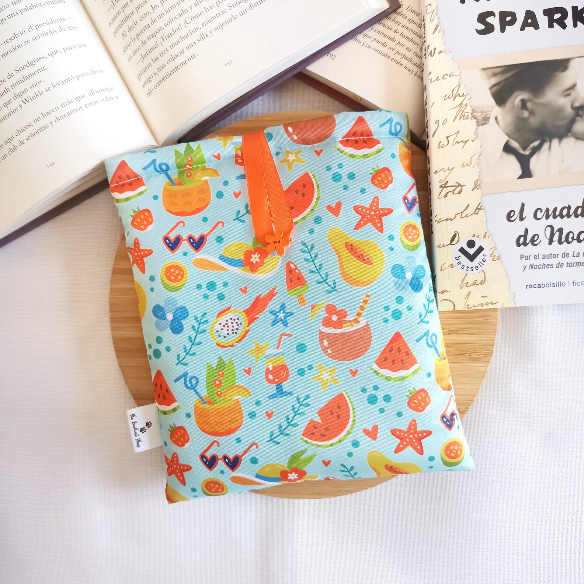Funda de libro - Estilo veraniego con motivos frutales y vibrantes - 2