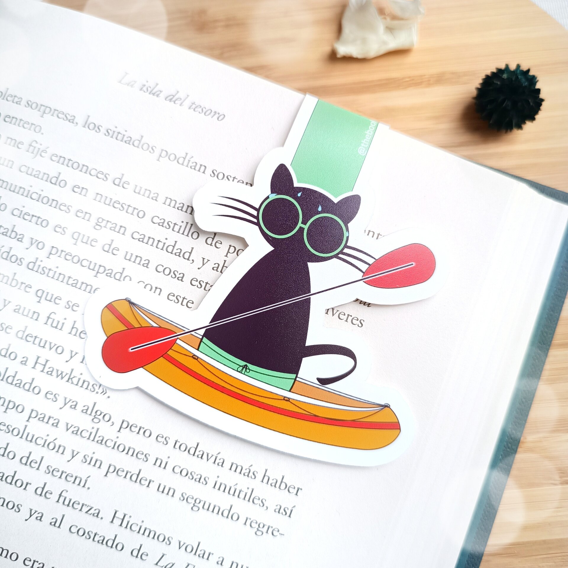 Lectura, sol y gatitas pin-up - Marcadores magnéticos para un verano muy bookcat - 4